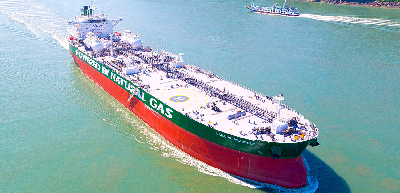 114,000 DWT COT(LNG DF)  for SOVCOMFLOT(세계 최초 LNG D/F TANKER)